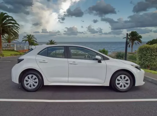 Toyota Corolla for rent in Canico