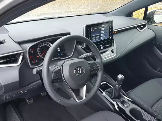 Toyota Corolla for rent in Canico